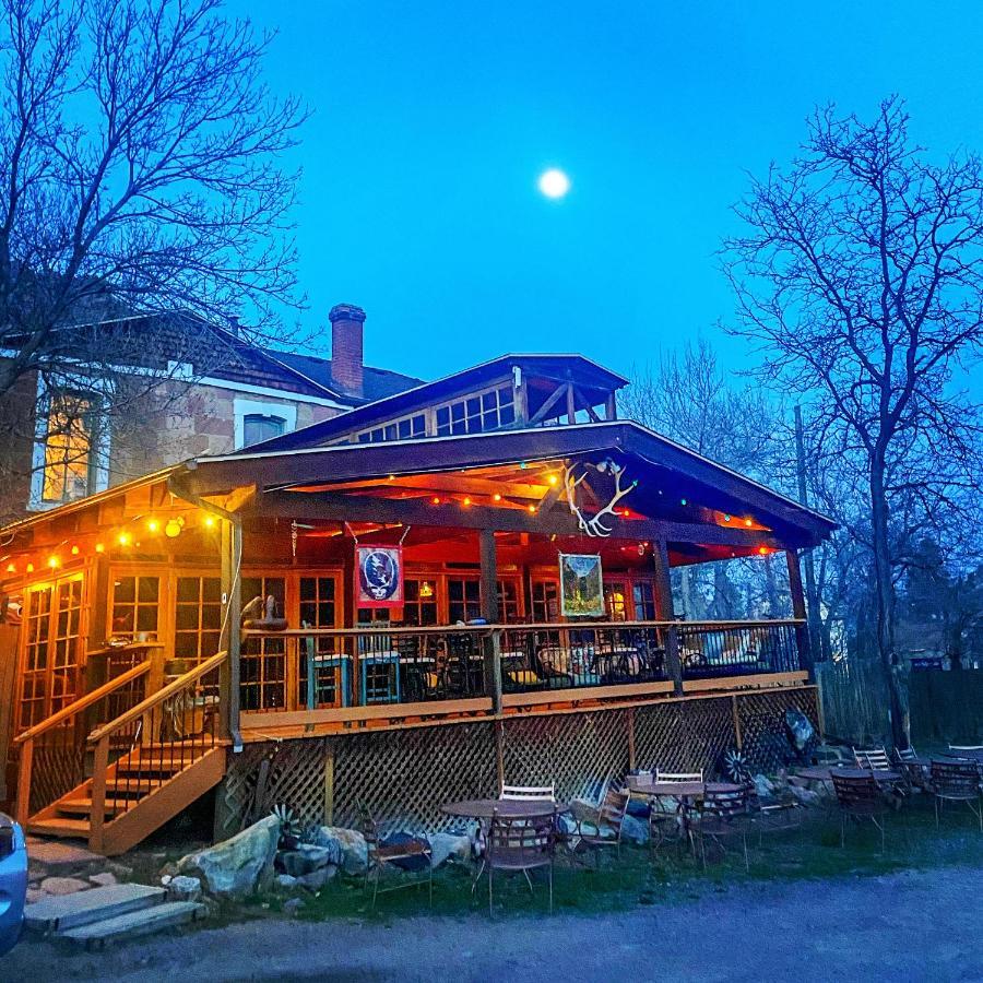 Cliff House Lodge And Hot Tub Cottages Моррісон Екстер'єр фото
