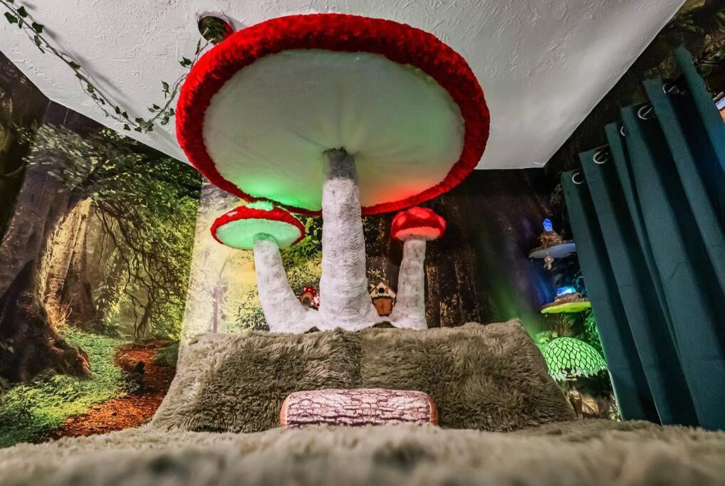 Cliff House Lodge And Hot Tub Cottages Моррісон Екстер'єр фото