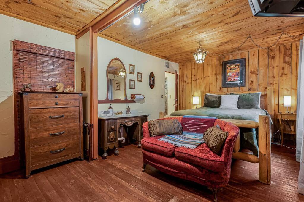 Cliff House Lodge And Hot Tub Cottages Моррісон Екстер'єр фото
