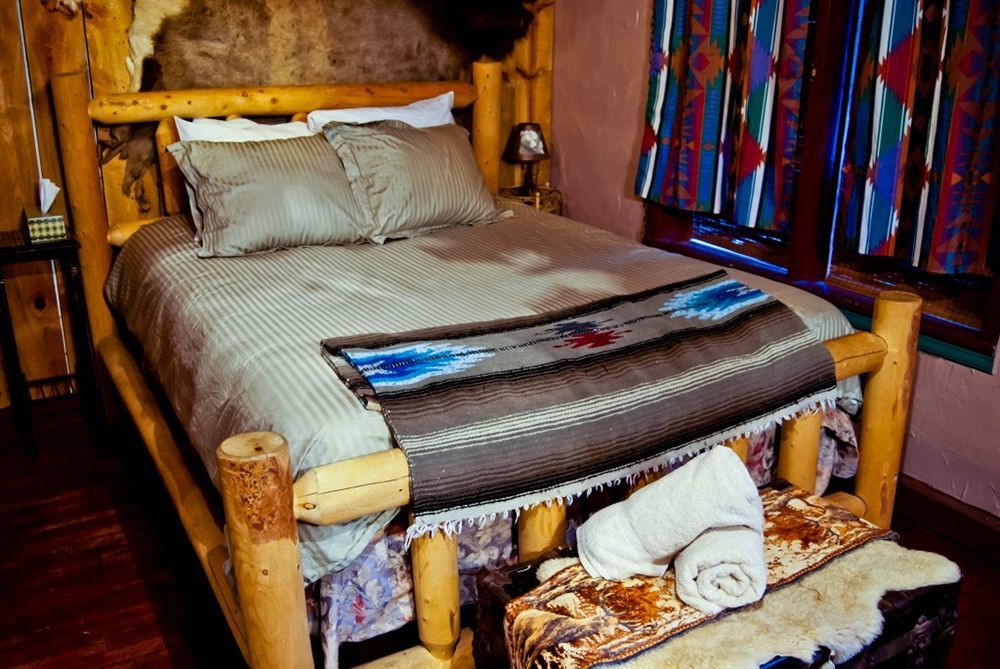 Cliff House Lodge And Hot Tub Cottages Моррісон Екстер'єр фото