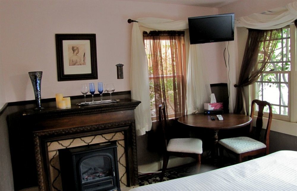 Cliff House Lodge And Hot Tub Cottages Моррісон Екстер'єр фото