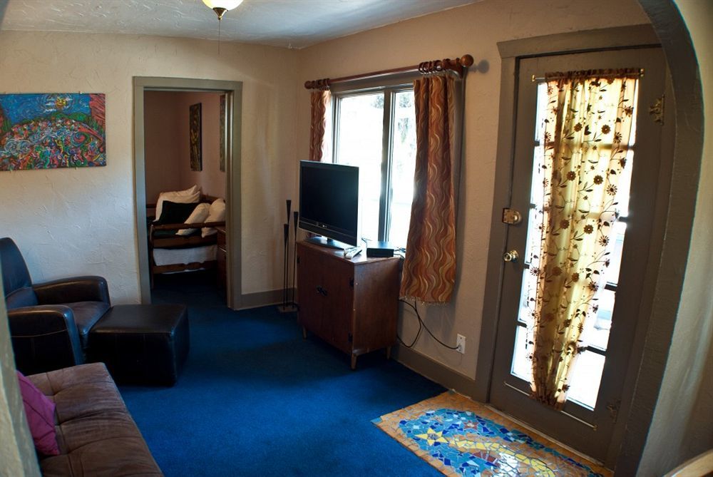 Cliff House Lodge And Hot Tub Cottages Моррісон Екстер'єр фото